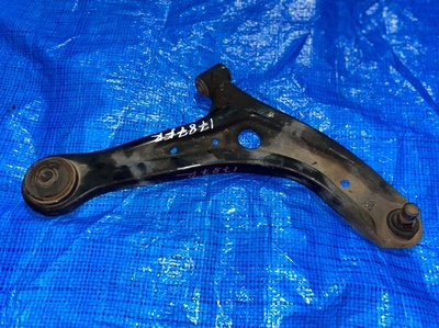 D65134300 рычаг MAZDA DEMIO DE3FS