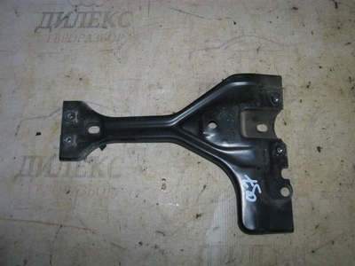 5N0805567B кронштейн замка капота VW Tiguan 2007-2011 2009