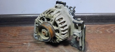 373002E400 генератор Hyundai IX35 LM 2010 , 2612741