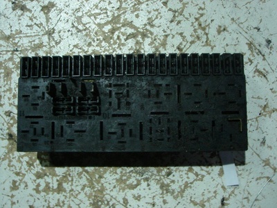 443941822B Блок предохранителей Audi 100 С3 [рестайлинг] 1989
