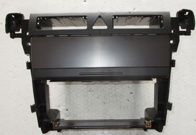 4B0858005F audi a6 c5 рестайлинг рамка корпус радио