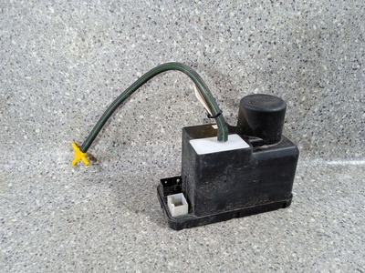 4A0862257C Компрессор центрального замка HELLA. Audi 100 4A/C4 1992