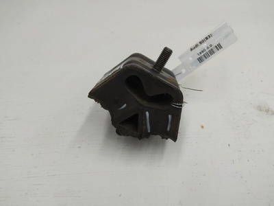 893199381C Подушка крепления двигателя Audi 80(B3) 1990