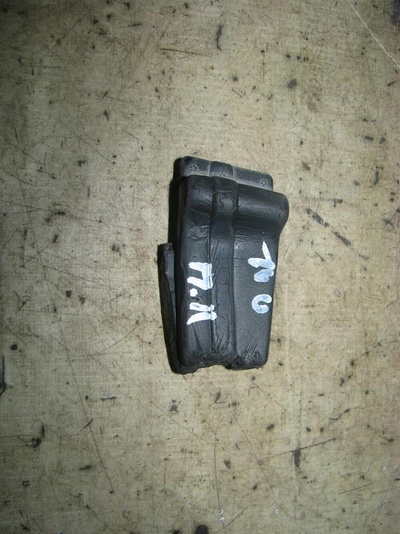 4f0823721 уплотнитель Audi A6 (C6 4F) 2004-2011 2010