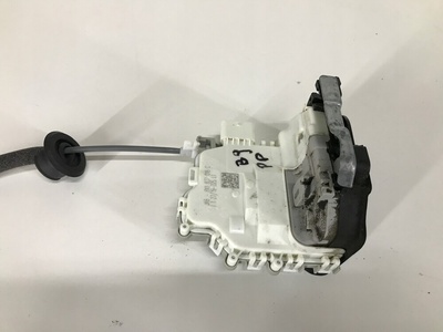 8X1837015C audi a4 a5 q5 замок дверь левый передняя 8x1837016c