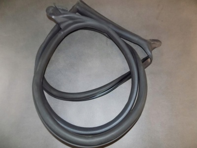 8W6831707D audi rs5 8w уплотнитель дверь левая 3d