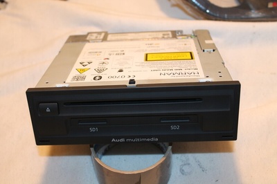 8V0035043F мультимедиа считыватель sd радио компакт - диск mib2 audi a3 q2 8v
