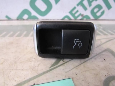 A2049055602 Кнопка открывания багажника Mercedes E W212 2011