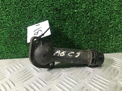 06B121121L Фланец (тройник) системы охлаждения Audi A6 C5 (S6,RS6) 2002 06B 121 121 L