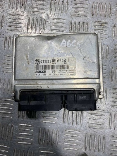 3B0907551T Блок управления двигателем Audi A6 C5 (S6,RS6) 2000