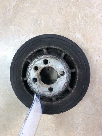 037105243A Шкив коленвала Volkswagen Transporter T4 1995