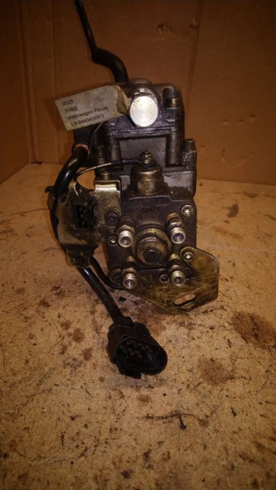 0460404971 ТНВД Volkswagen Caddy 2 1999 , 028130115M