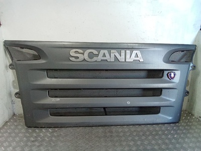 Капот Scania R420 2006