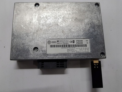 8P0862335K audi tt 8j a3 8p a4 b7 блок bluetooth