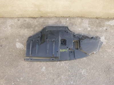 5839902040 toyota auris ii 12 - крышка шасси плита