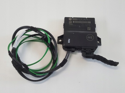 8U0907468AQ audi a1 8x0 q3 блок блок управления gateway 17r.