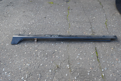 31333004 Накладка на порог Volvo S60 II 2012