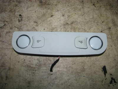 4L0947111B плафон салонный Audi A6 (C6 4F) 2004-2011 2010