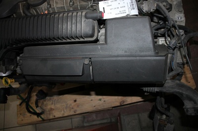 30677718 volvo v60 s60 xc60 2.5 t5 корпус фильтра воздушный