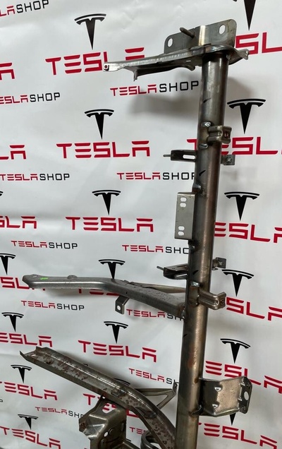 106036200B Прочая запчасть Tesla Model S 2016 1060362-00-B