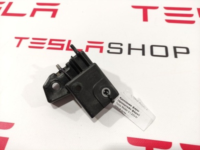 106133100B кронштейн крепления бампера Tesla Model S 2014 1061331-00-B,1020793-00-B