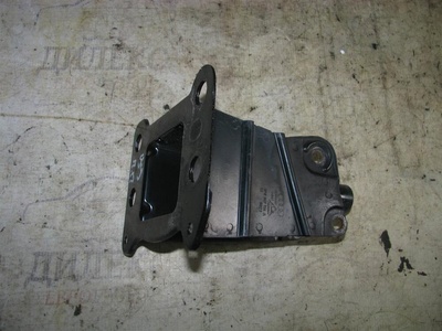 8P0807134A кронштейн усилителя переднего бампера Audi A3 (8PA) 2004-2013 2008