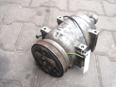 8D0260805D Компрессор кондиционера Audi A4 B5 1997
