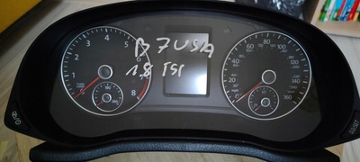 561920960D спидометр часы 1.8 tsi volkswagen passat b7 сша