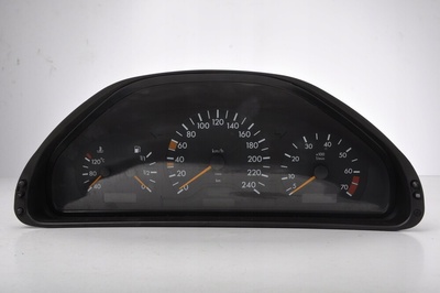 2105401147 мерседес w210 2.3 16v спидометр часы eu
