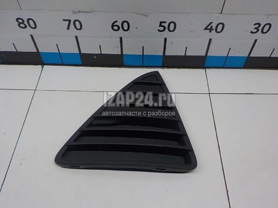 1718736 Решетка в бампер правая Ford Focus III (2011 - 2019)