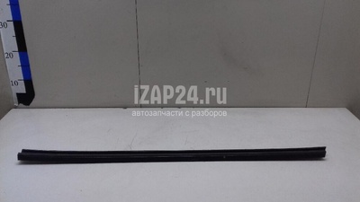 1523453 Накладка стекла переднего правого Ford Focus II (2005 - 2008)