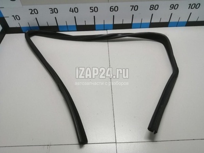 1364474 Уплотнитель стекла двери Ford Mondeo III (2000 - 2007)