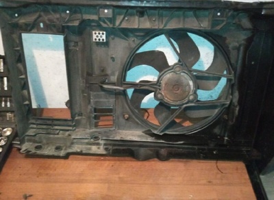 вентилятор радиатора с корпусом peugeot 307 2.0 hdi