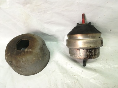 4B0199379F Подушка крепления двигателя Audi A6 Allroad C5 (2000-2005) 2004