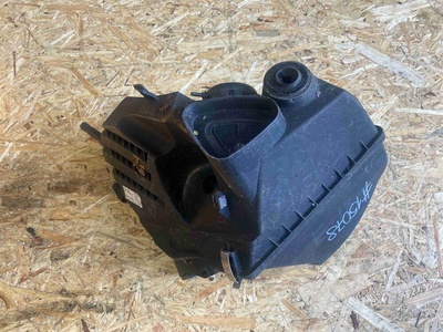 4F0133837H Корпус воздушного фильтра Audi A6 2007 4F0 133 837 H, 059 133 843 B