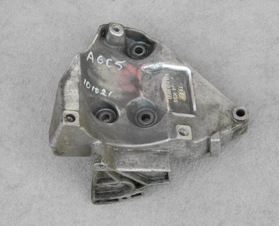 06B260885D Кронштейн кондиционера audi a6