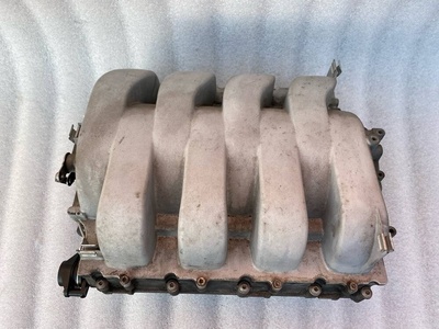 079133185AD впускной коллектор Audi A6 4F/C6 2008