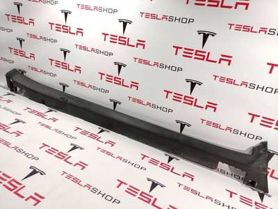 103421900B Накладка на порог Tesla Model X 2016 1034219-00-B