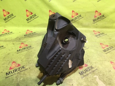 4F0133835e корпус воздушного фильтра AUDI A6 C6 2004