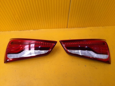 8XA945093A audi a1 8x рестайлинг фонарь задняя левая