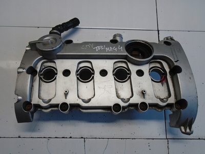 06D103469E audi a4 b6 2.0fsi крышка клапонов