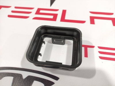 100756600C панель передняя салона (торпедо) Tesla Model X 2016 1007566-00-C