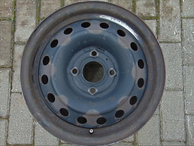 колесо штампованное 15 nissan almera n16 4x114.3 et45