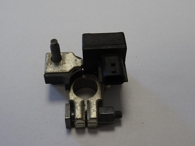 295C33401R renault клемма датчик akumulatora
