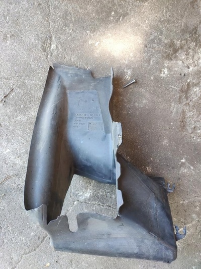 8E0117335C руль впуск воздушный volkswagen passat b5