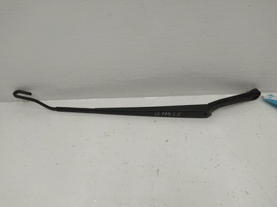 4Z7955408 Щеткодержатель (поводок стеклоочистителя, дворник) Audi Allroad 2000