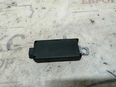 4b5035225c усилитель антенны Audi A6 (C5) 1997-2004 2002