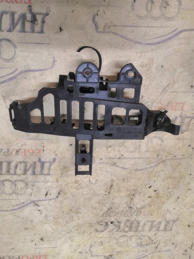 4b0971845p крепеж Audi A6 (C5) 1997-2004 2002
