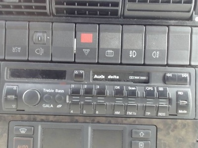 аудиотехника Audi A6 (C4) (1994 - 1997) 1996