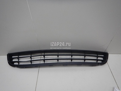 5C68536779B9 Решетка в бампер центральная VAG Jetta (2011 - 2018)